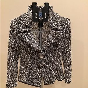 Double Jeu Top/Jacket with flexible collar. Size M